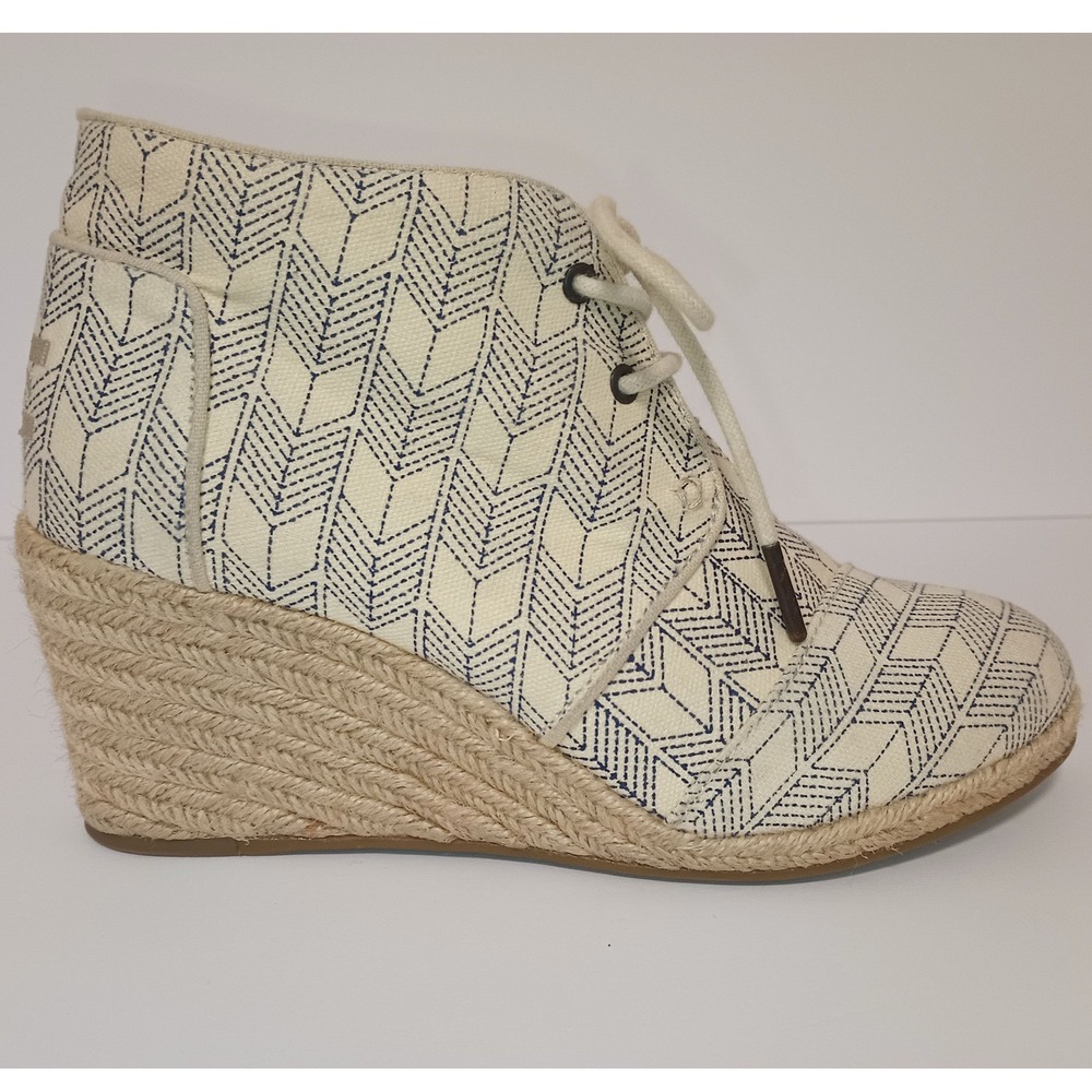 TOMS Desert Wedge Ankle Boots Cream Navy Chevron Geometric Espadrille 7.5